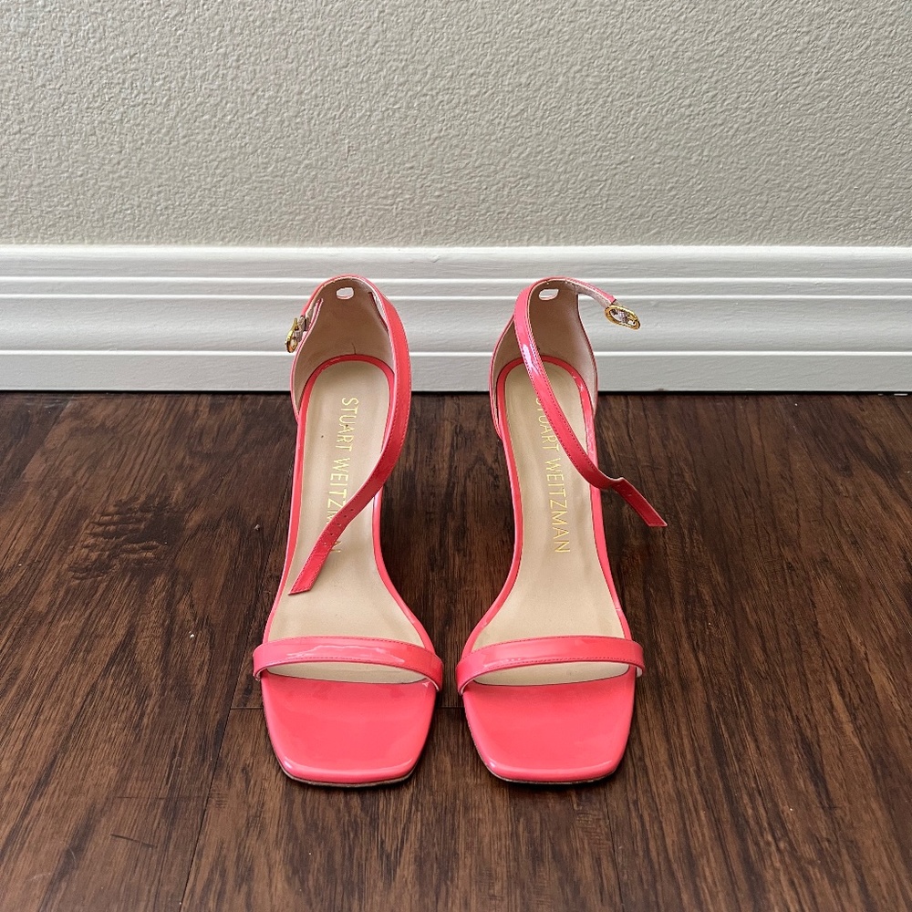 Stuart Weitzman Nudistcurve Wedges